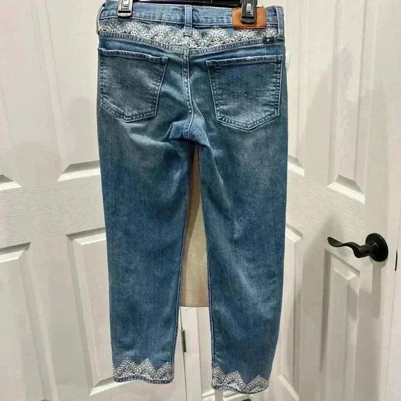 Lucky Brand 1990 Orta Premium Lace embroidered Sweet Crop Jeans - Picture 3 of 11